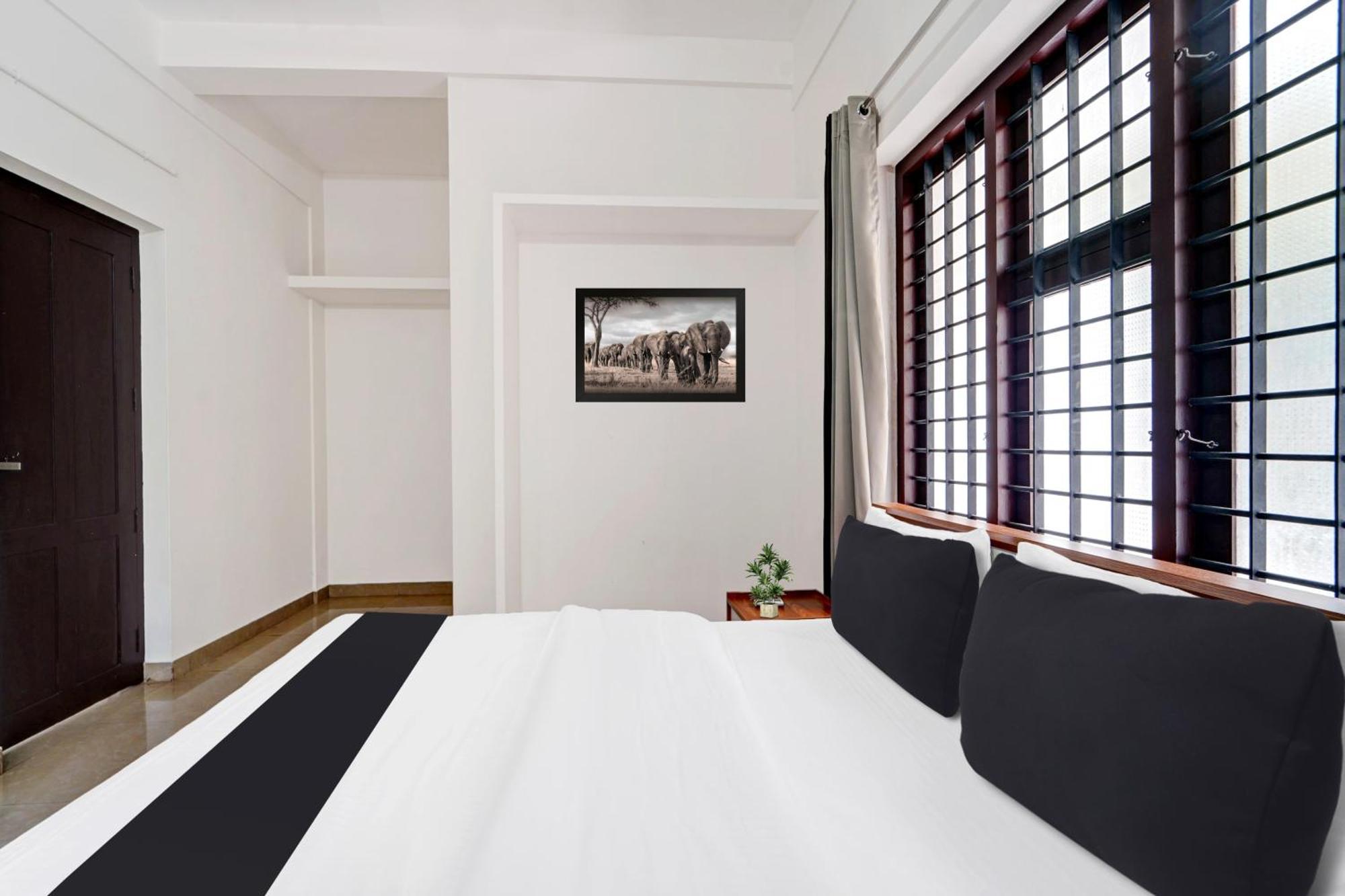 Super Hotel O West Hill Near Mietra Hospital Varakal Extérieur photo